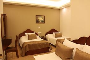 Lamedina Hotel