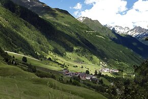 CHALET DEI FIORI - ROOM & APARTMENT