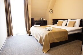 Hotel Diplomat