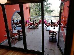Cukrarna Hostel