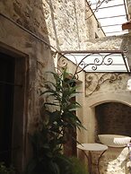 Traditional Cretan Houses