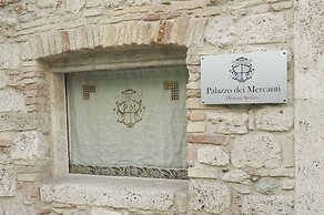 Palazzo dei Mercanti - Historical Residence