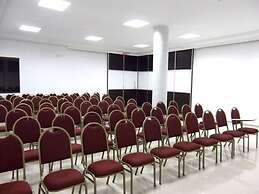 Maestro Executive Hotel