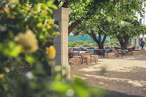 Logis Hôtel Restaurant Le Plantevin