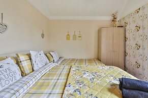 Chomley Holiday Flats