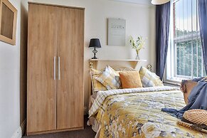 Chomley Holiday Flats