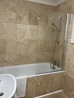 Ty Dderw Country Inn