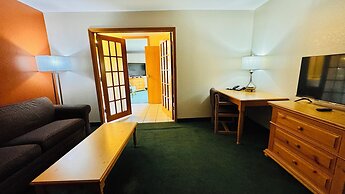 Regency Inn And Suites