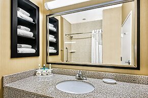 Holiday Inn Express & Suites Cotulla by IHG