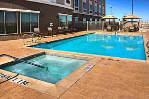 Holiday Inn Express & Suites Cotulla by IHG