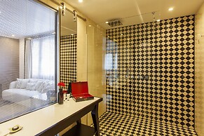 Quentin Boutique Hotel