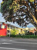 Landmark Manor Motel