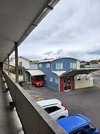 Landmark Manor Motel