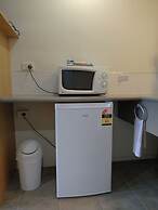 Landmark Manor Motel