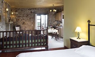 Klymeni Traditional Homes