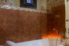 Klymeni Traditional Homes