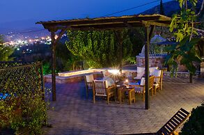 Klymeni Traditional Homes