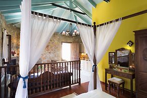 Klymeni Traditional Homes