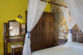 Klymeni Traditional Homes