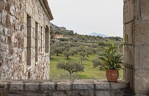 Klymeni Traditional Homes