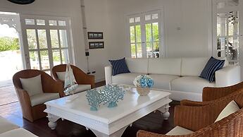 Agu Azul Beach Resort Hotel Boutique