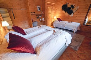 Farmhotel Efstidalur