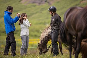 Farmhotel Efstidalur