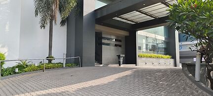 Royal Orchid Central, Vadodara