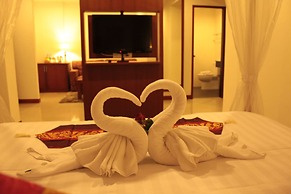 Patong Hemingway's Hotel