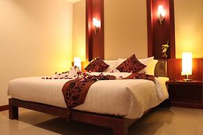 Patong Hemingway's Hotel