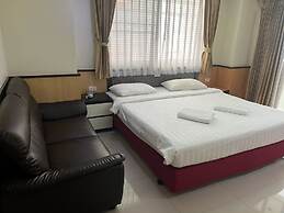 Gusto Hotel Pratunam
