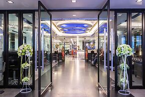 Gusto Hotel Pratunam