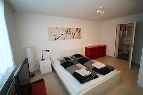 Letzigrund Apartments