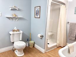 Redwood Bed and Breakfast