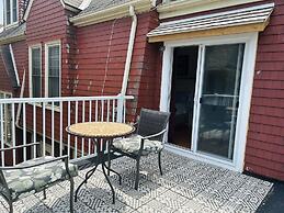 Redwood Bed and Breakfast