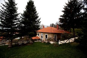 Guest House - To Archontiko