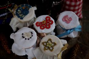 Guest House - To Archontiko