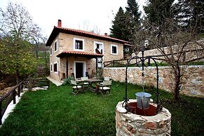 Guest House - To Archontiko