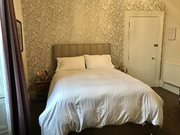 Ravenswood Guest House