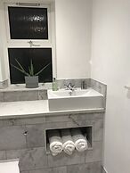 Ravenswood Guest House