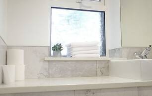 Ravenswood Guest House