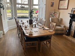 Ravenswood Guest House