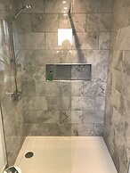 Ravenswood Guest House