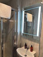 Ravenswood Guest House