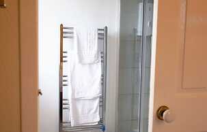 Ravenswood Guest House