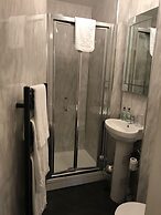 Ravenswood Guest House