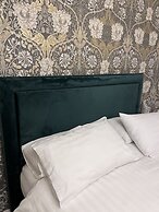 Ravenswood Guest House