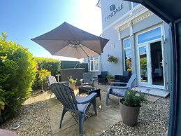 Tyndale Boutique B&B