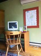 Snowy Owl Inn And Resort