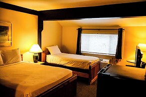 Snowy Owl Inn And Resort